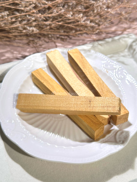 Premium High Oil Content Palo Santo Stick Imported from Peru (4 stick)